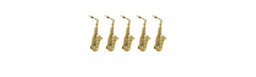 5 saxophones